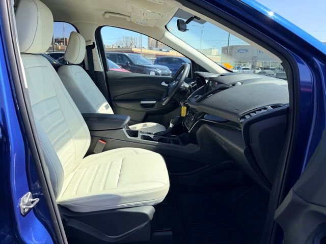 Used 2018 Ford Escape SEL w/ SEL Sport Appearance Package image 35