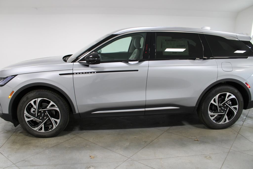 New 2026 Lincoln Nautilus Premier image 5