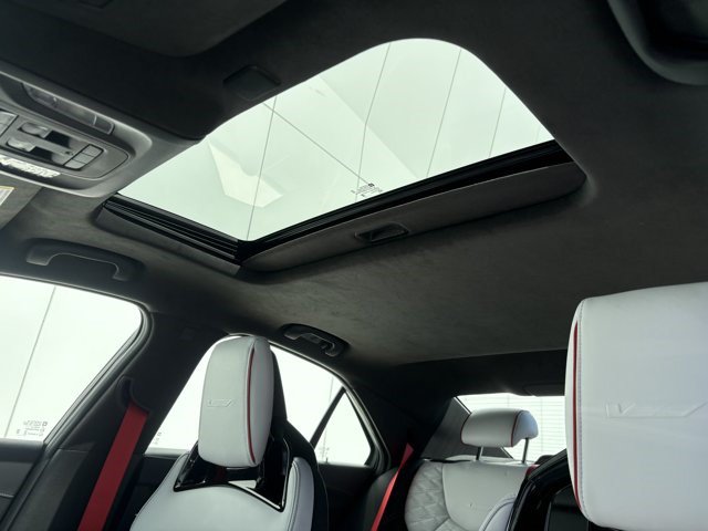 Certified 2025 Cadillac CT4 V Blackwing w/ Carbon Fiber 1 Package RWD image 12