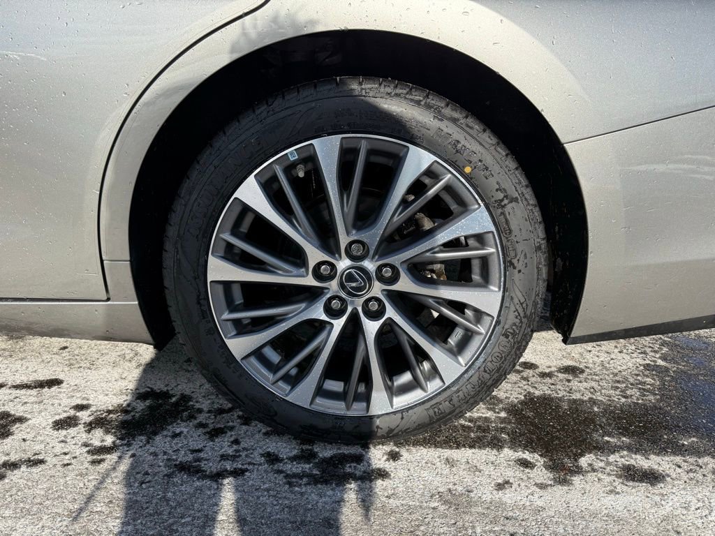 Used 2021 Lexus ES 350 350 w/ Premium Package image 25