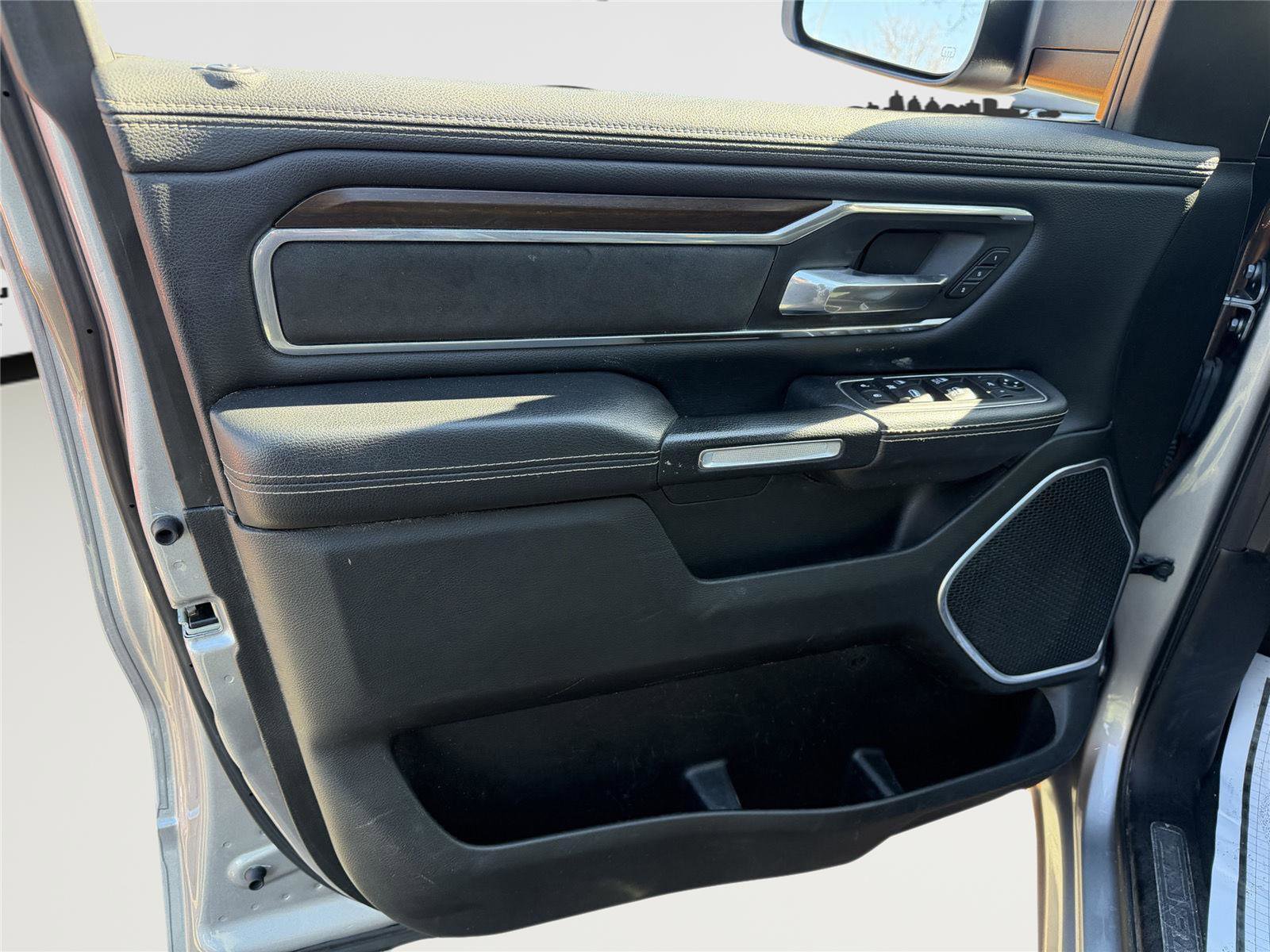 Used 2021 RAM 1500 Laramie image 13