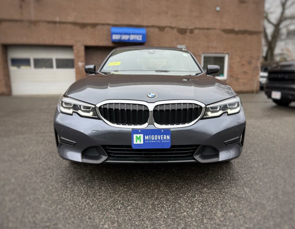 Used 2021 BMW 330i xDrive Sedan w/ Convenience Package image 2