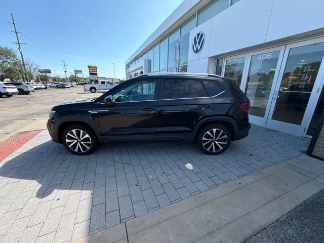 Used 2024 Volkswagen Taos SE FWD image 12