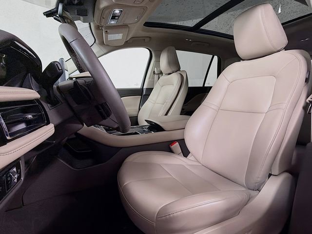 Used 2023 Lincoln Aviator AWD w/ Premium Package image 23