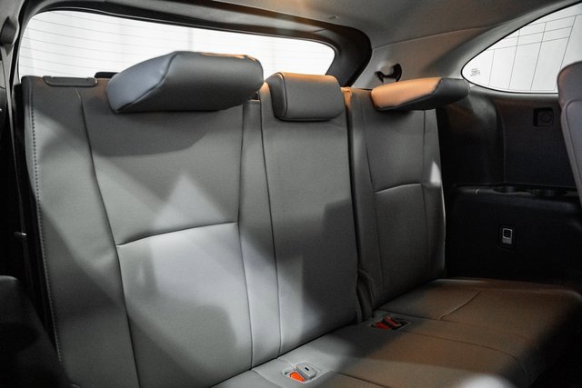 New 2025 Toyota Highlander Platinum image 34