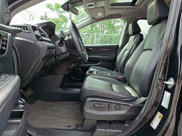 Used 2023 Honda Odyssey Touring image 16
