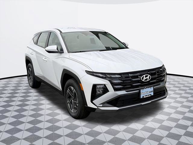 New 2026 Hyundai Tucson Blue SE w/ Tow & Go Package image 2