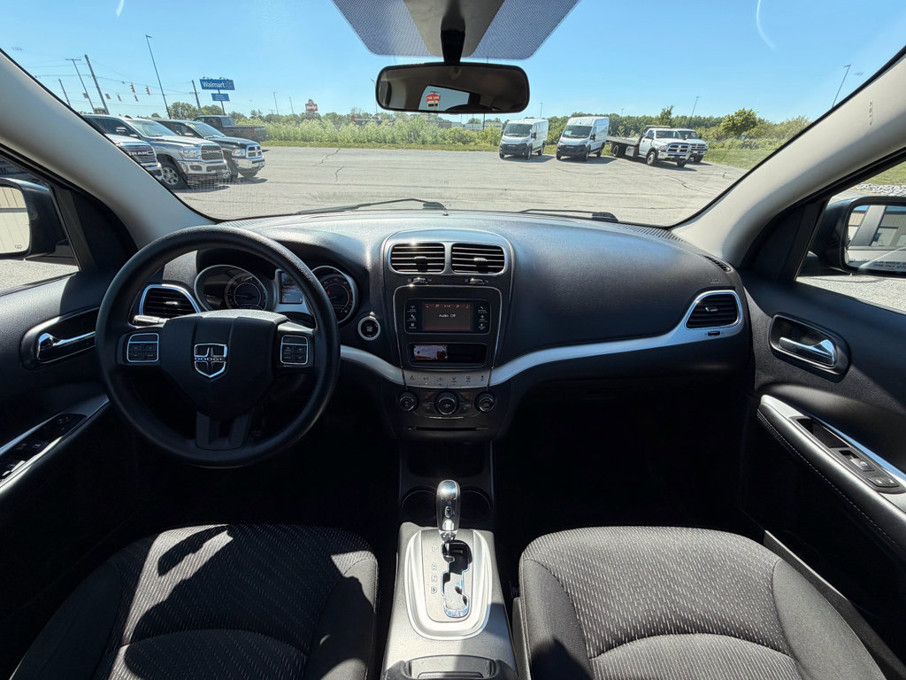Used 2017 Dodge Journey SE w/ Flexible Seating Group FWD image 22