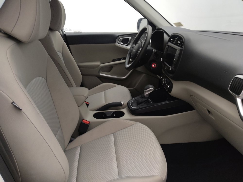 Used 2025 Kia Soul LX image 21