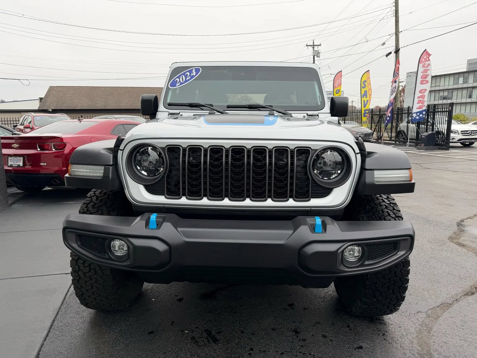 Used 2024 Jeep Wrangler Unlimited Rubicon 4xe w/ Safety Group AWD/4WD image 3