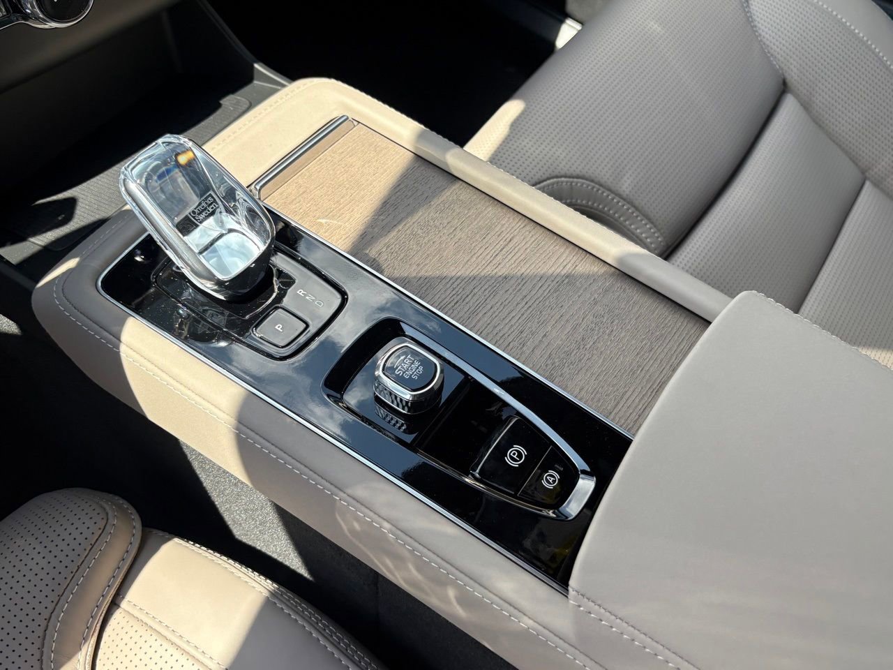 New 2026 Volvo XC90 B6 Ultra w/ Protection Package Premier image 13