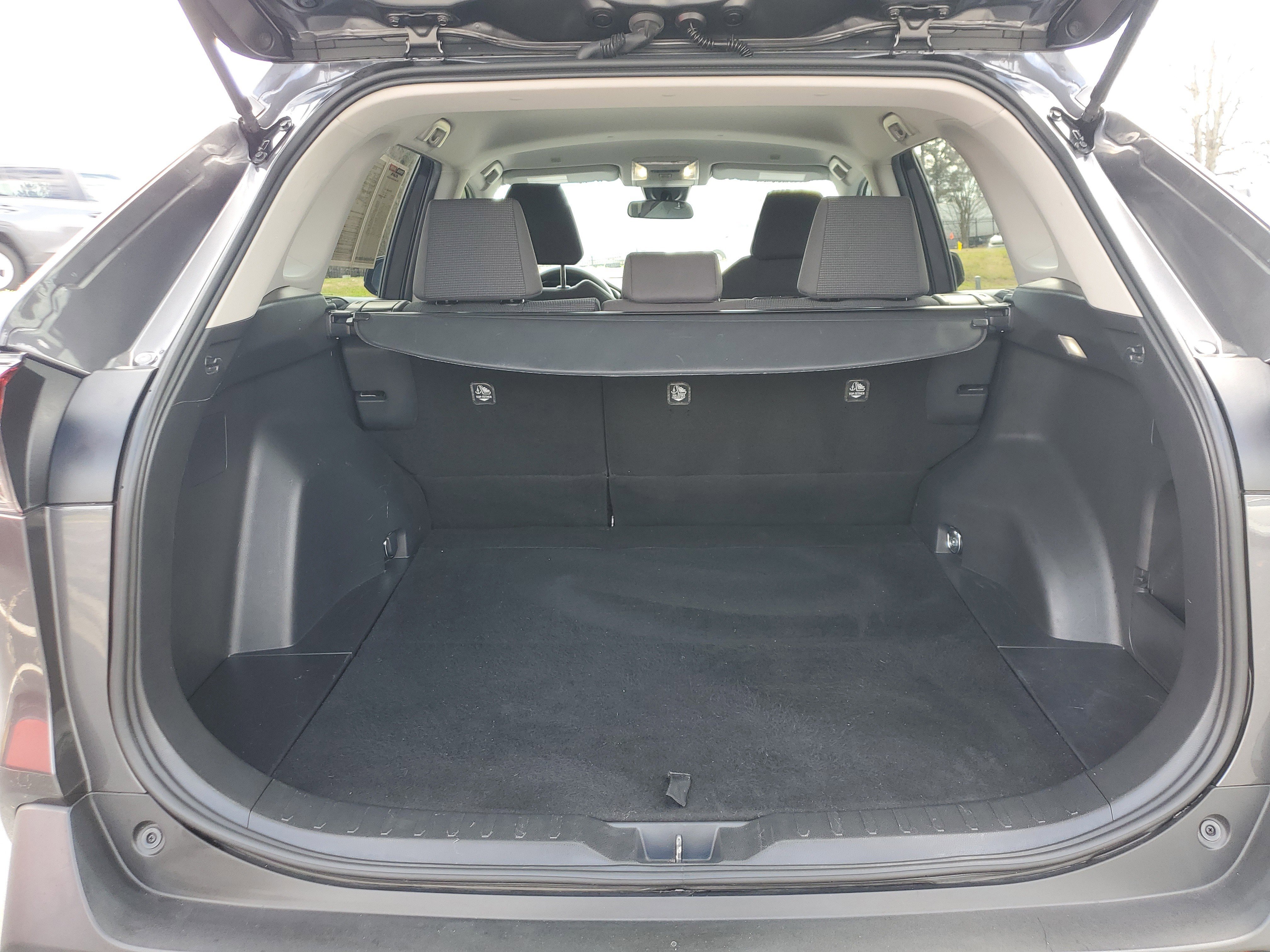 Used 2024 Toyota RAV4 LE image 8