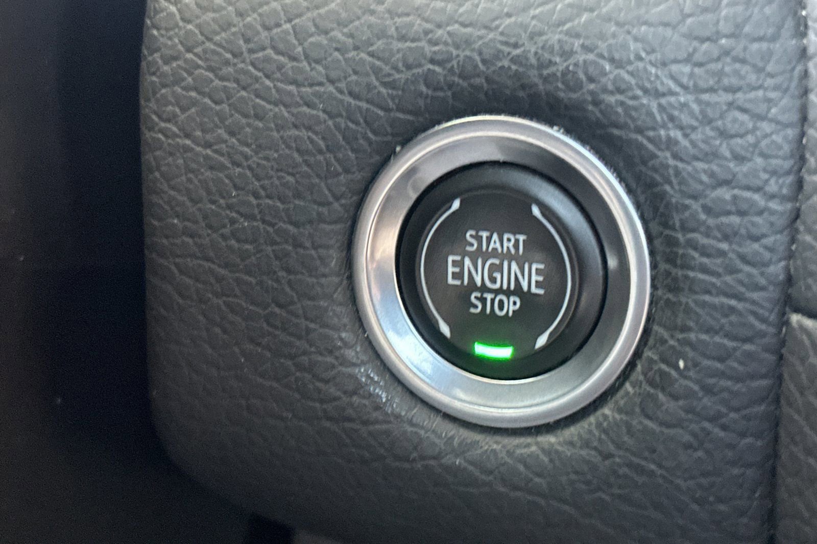 Certified 2023 GMC Yukon XL Denali image 26