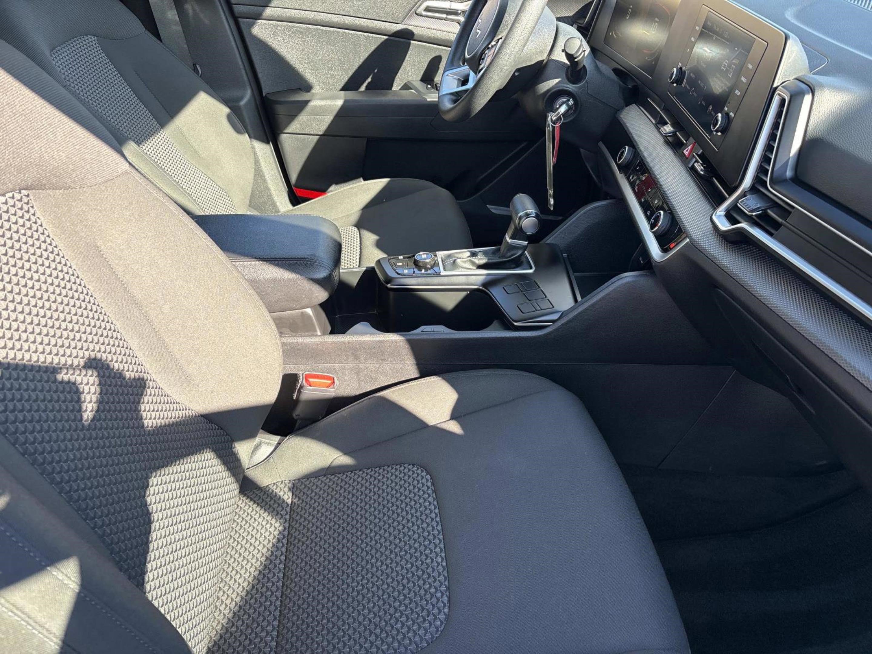 Used 2024 Kia Sportage LX image 22