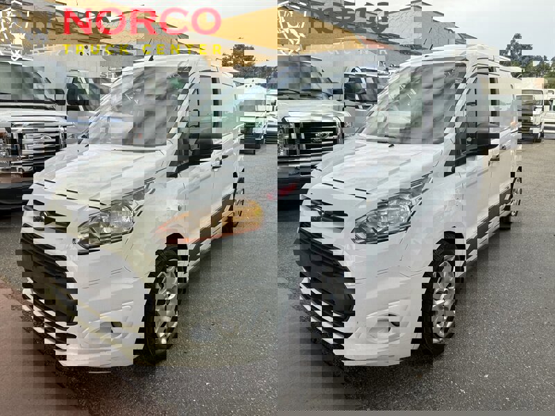 Used 2018 Ford Transit Connect XLT image 6