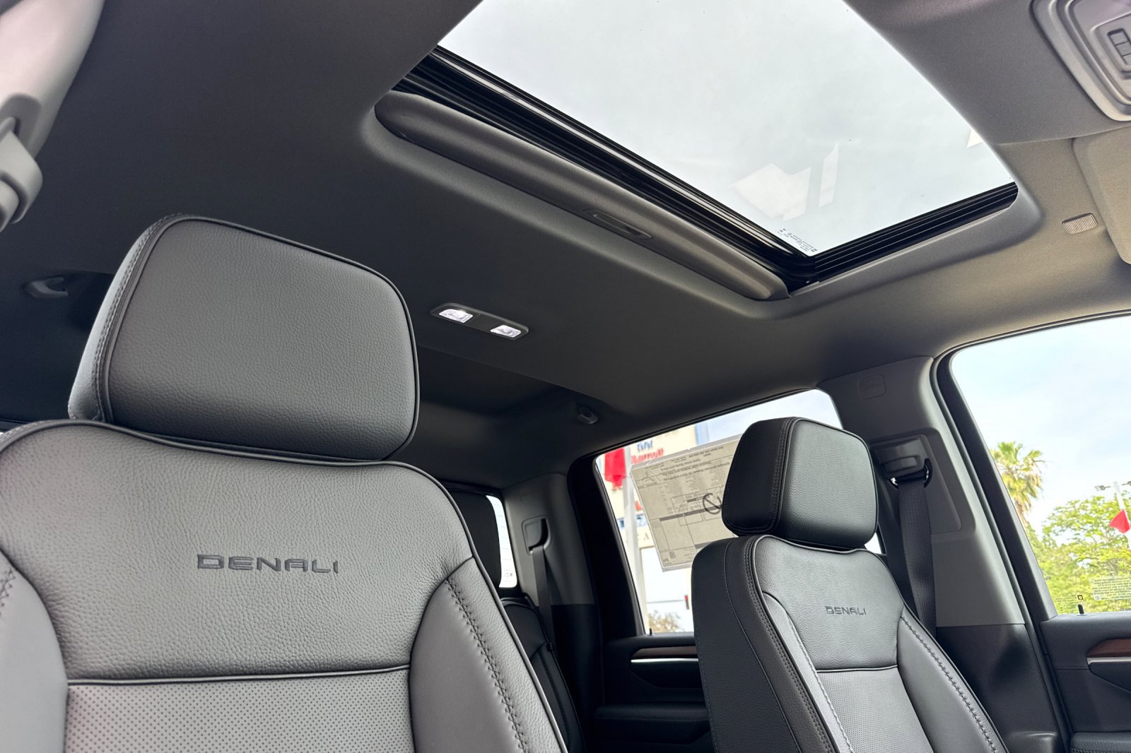 New 2026 GMC Sierra 2500 Denali w/ Denali Reserve Package image 17