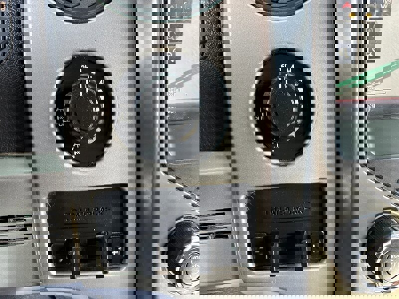 Used 2013 Ford F150 Raptor w/ Luxury Equipment Group image 19