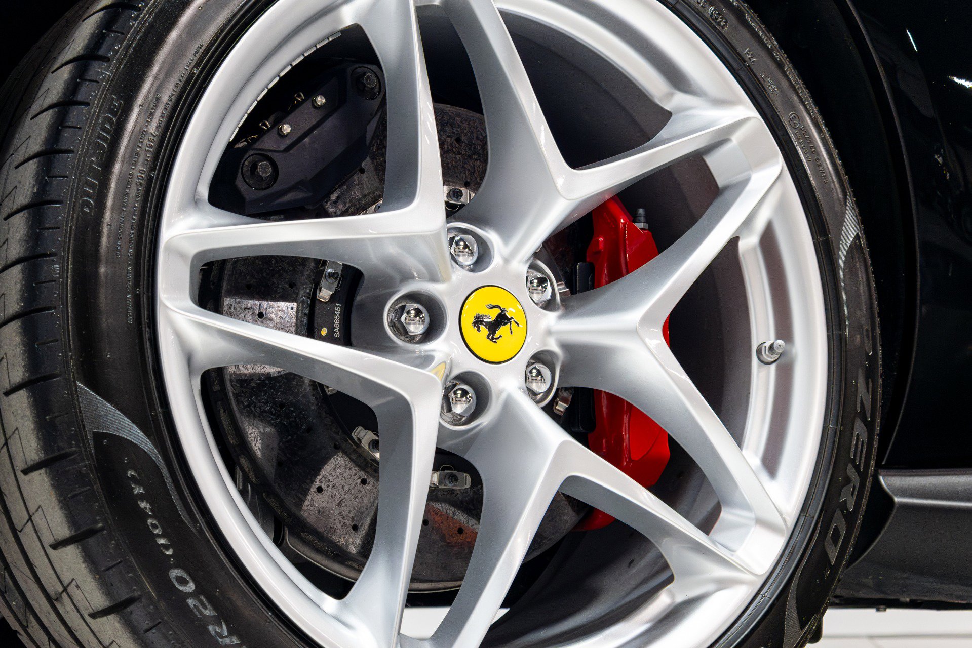 Used 2022 Ferrari Roma image 21