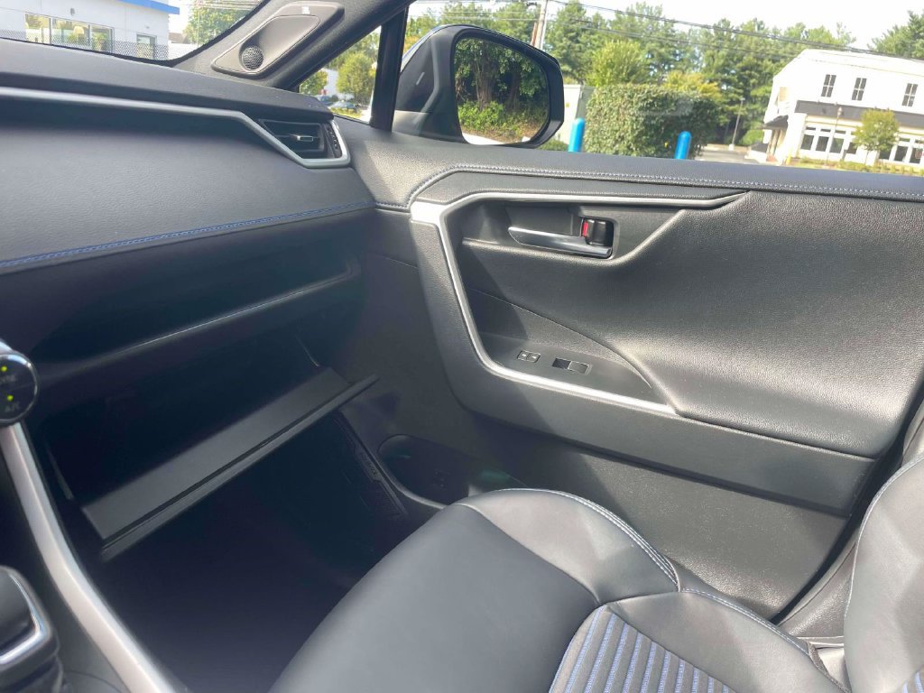 Used 2021 Toyota RAV4 XSE AWD/4WD image 33