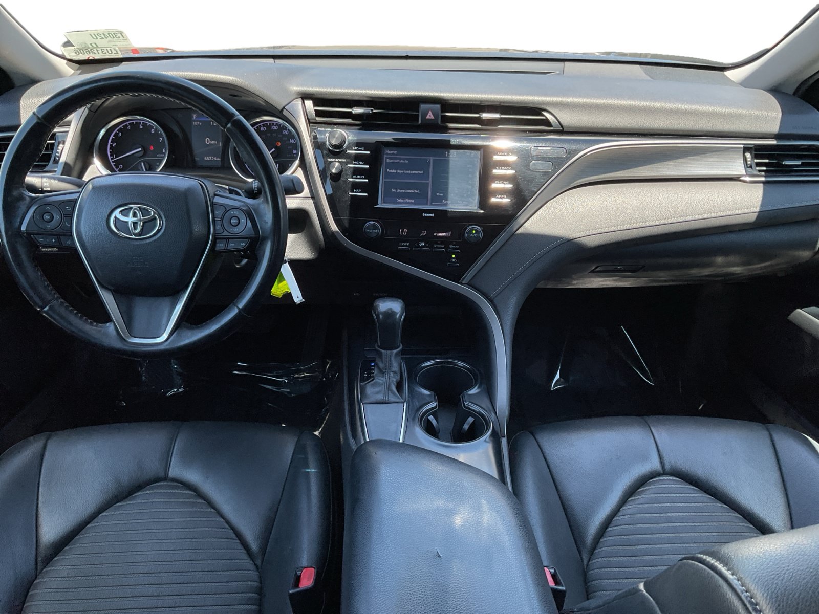 Used 2020 Toyota Camry SE w/ Carpet Mat Package FWD image 10