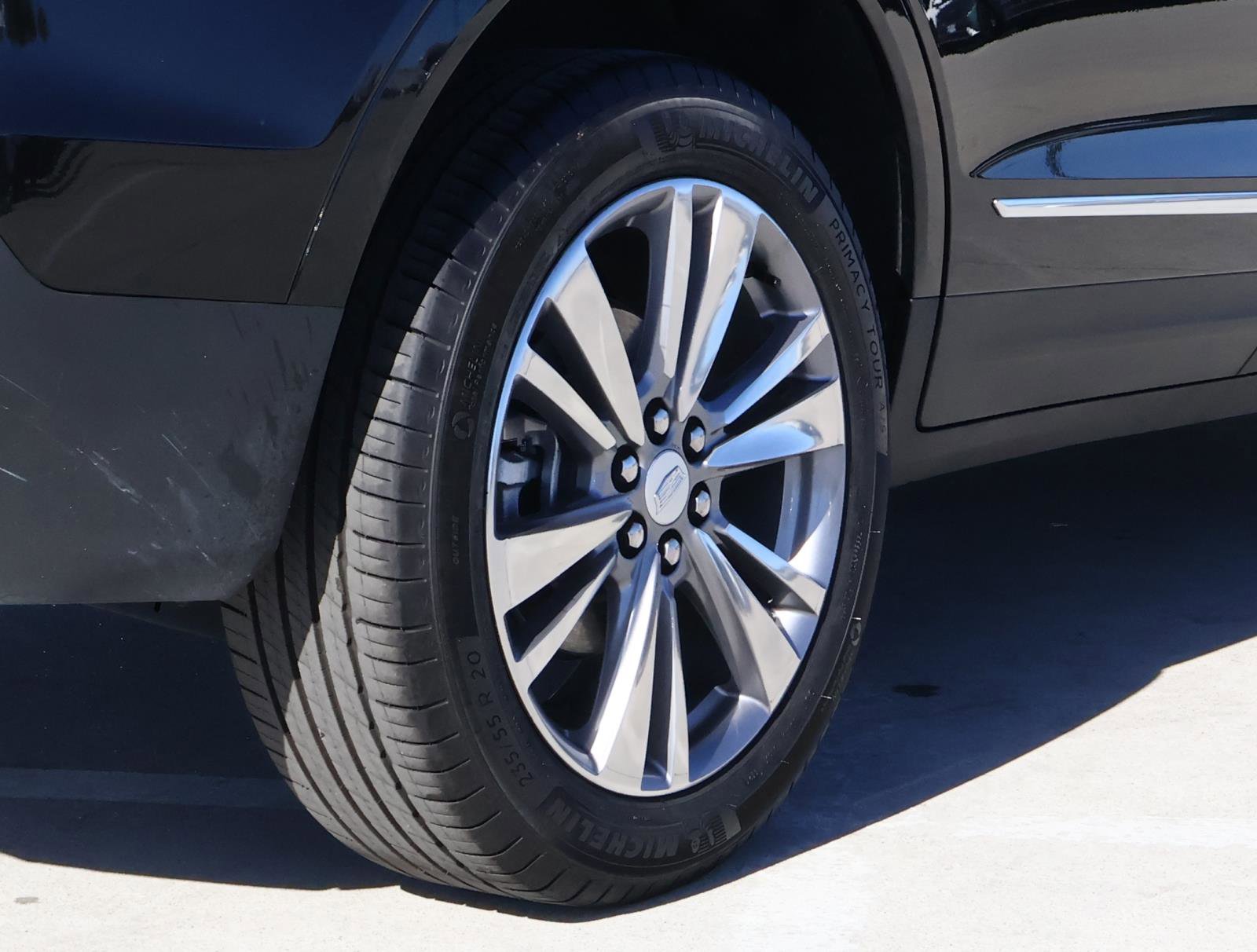 Certified 2025 Cadillac XT5 Premium Luxury image 12