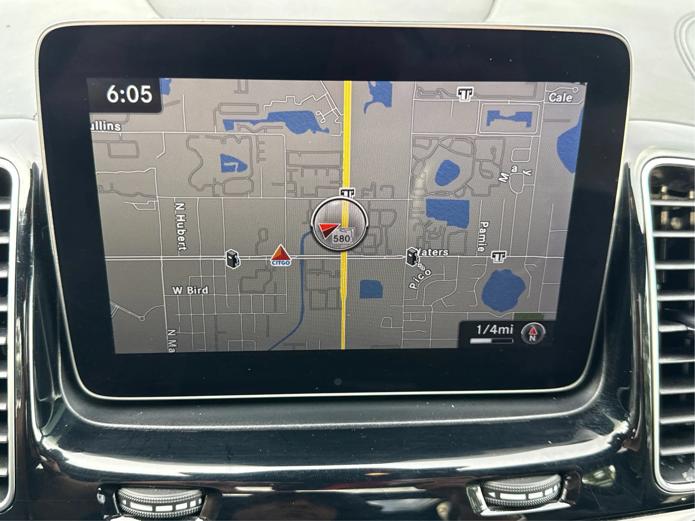 Used 2019 Mercedes-Benz GLS 63 AMG 4MATIC w/ AMG Night Styling Package image 31