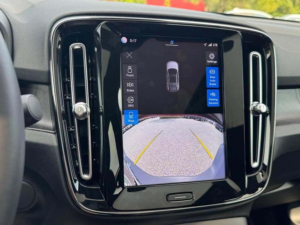 Certified 2023 Volvo C40 P8 Recharge Plus w/ Climate Package AWD/4WD image 19