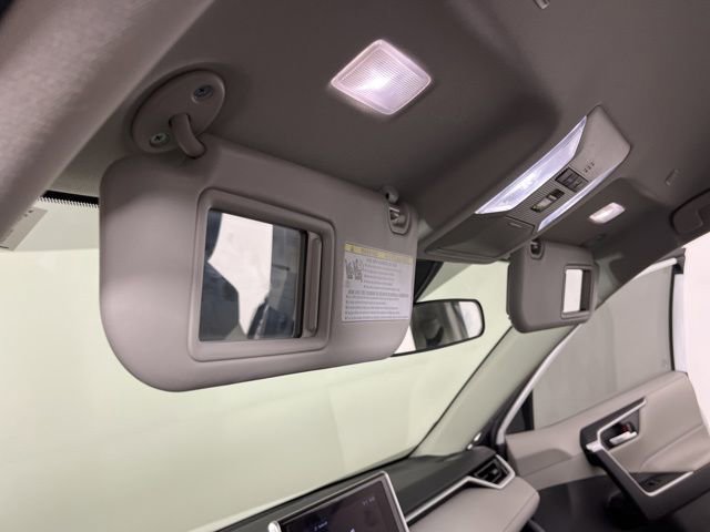 Used 2024 Toyota RAV4 XLE image 37