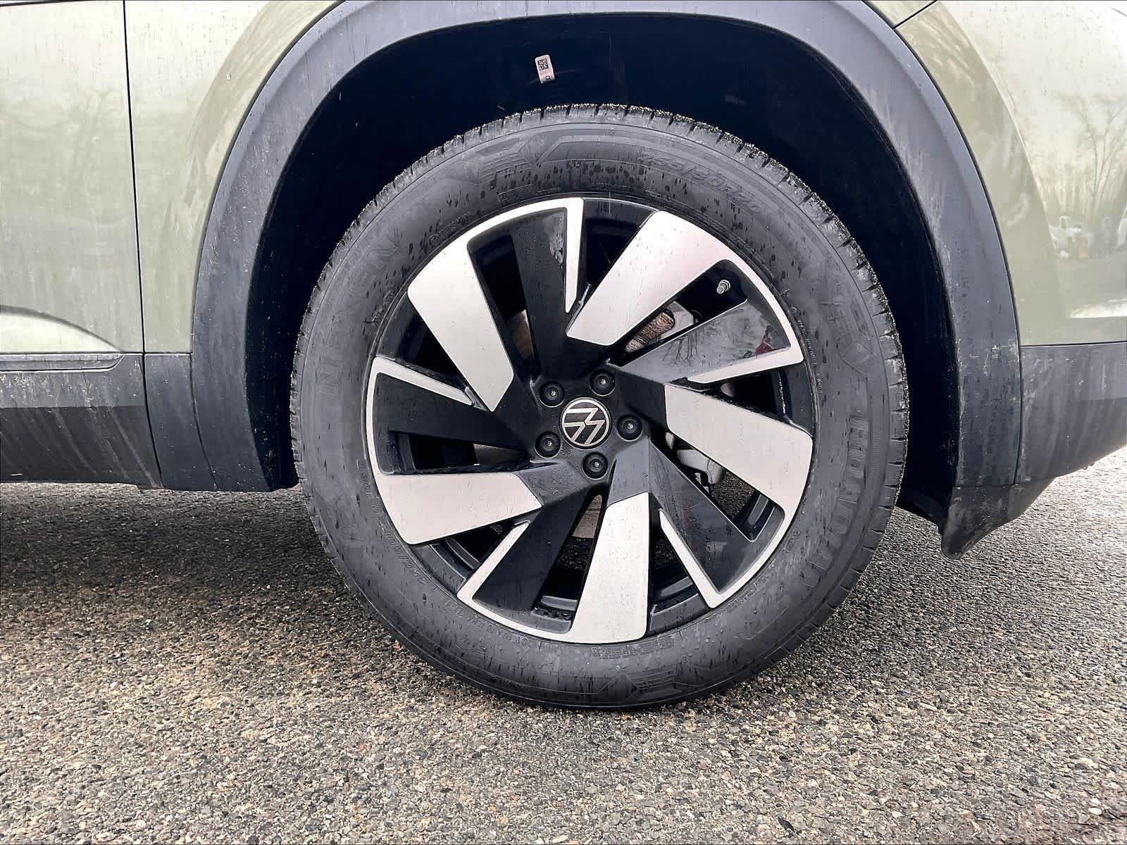 New 2026 Volkswagen Atlas Cross Sport SE AWD/4WD image 8