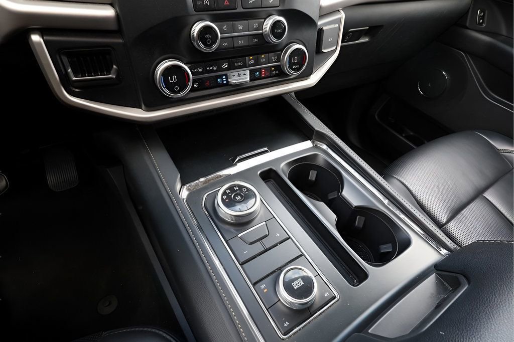 Used 2024 Ford Expedition Max XLT image 35