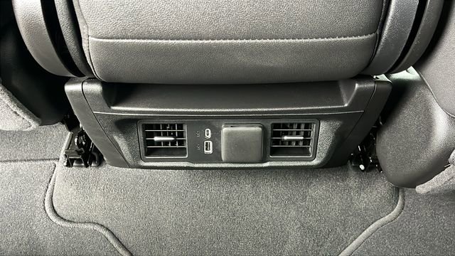 Used 2026 GMC Sierra 1500 SLT AWD/4WD image 23