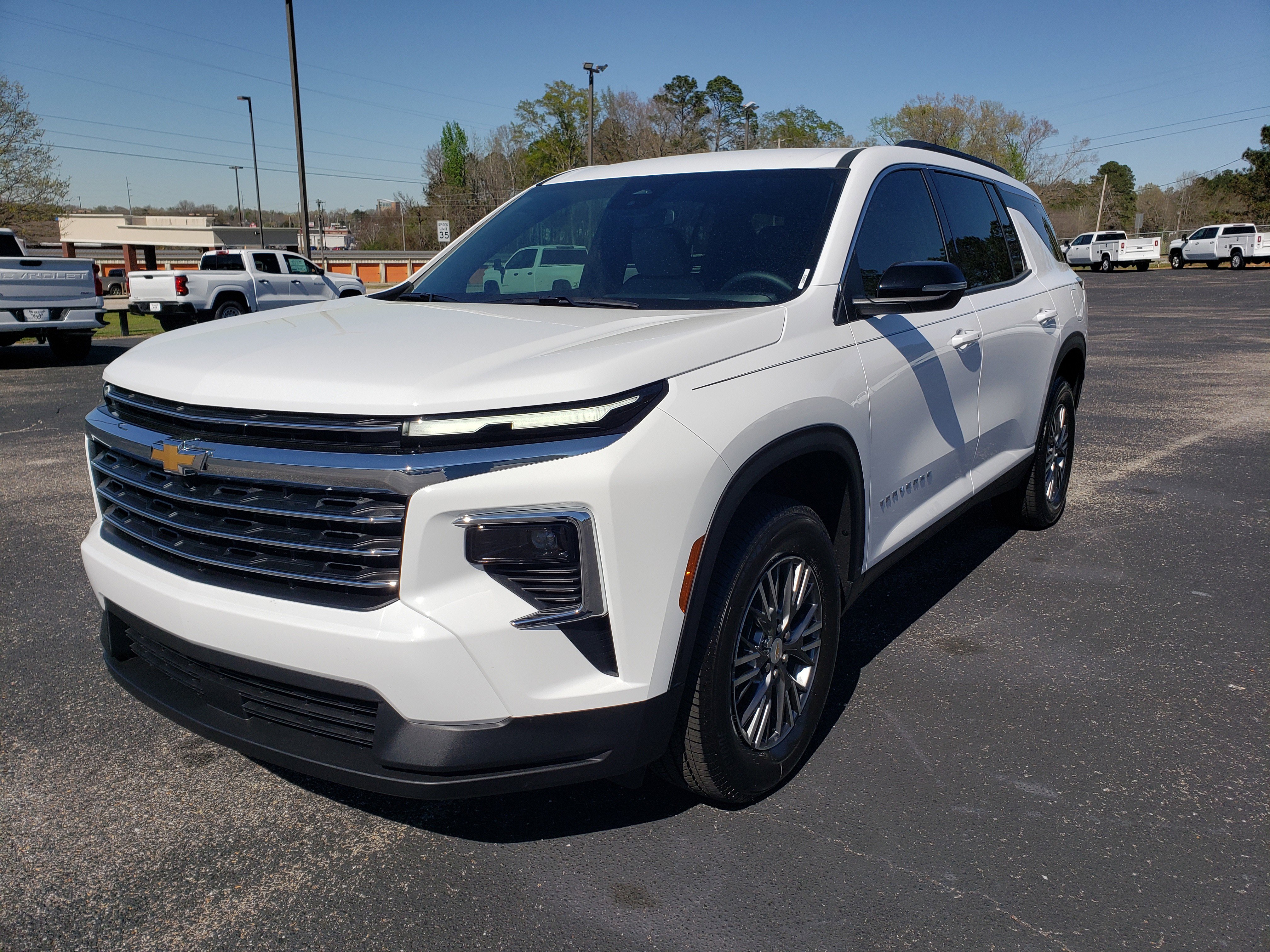 New 2026 Chevrolet Traverse LT w/ LPO, Floor Liner Package image 2