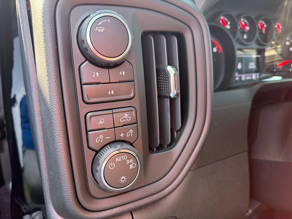 New 2026 Chevrolet Silverado 2500 Custom w/ Custom Value Package AWD/4WD image 13