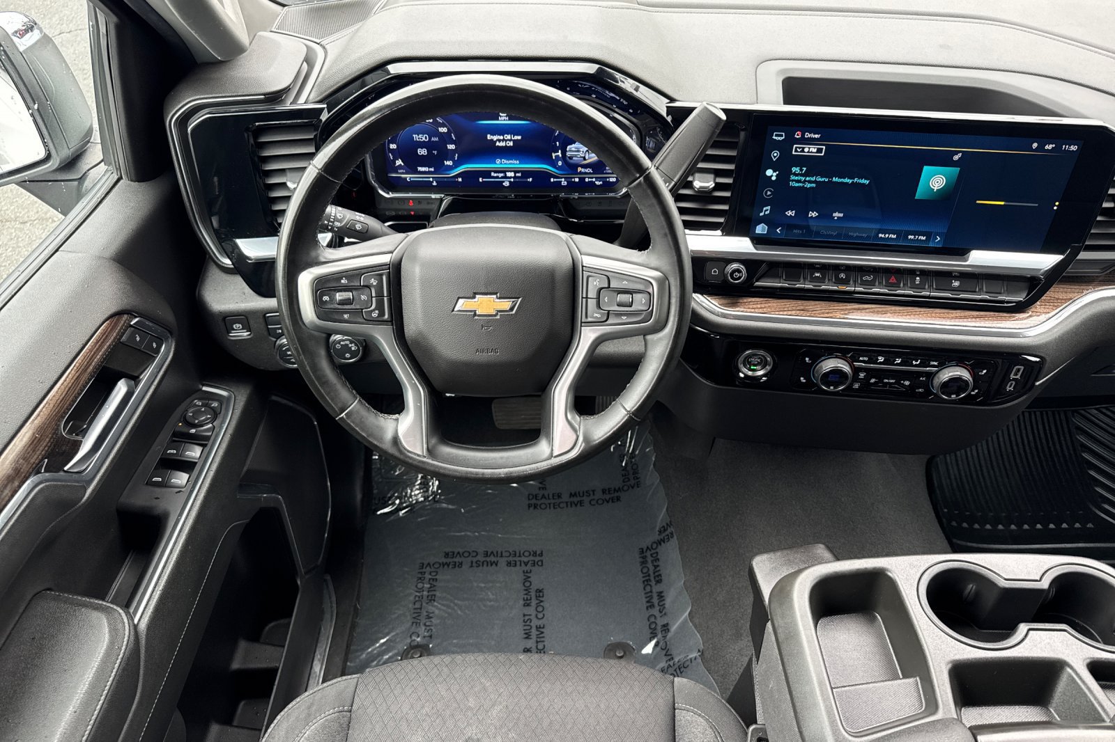 Used 2023 Chevrolet Silverado 1500 LT AWD/4WD image 17