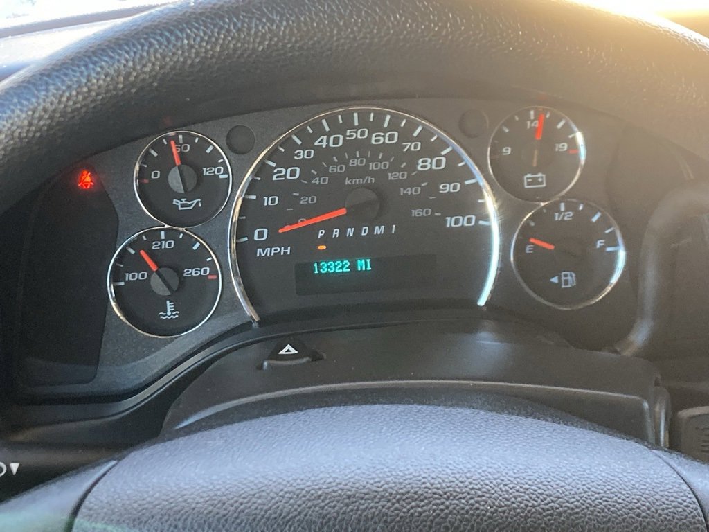 Used 2024 Chevrolet Express 2500 w/ Driver Convenience Package image 13