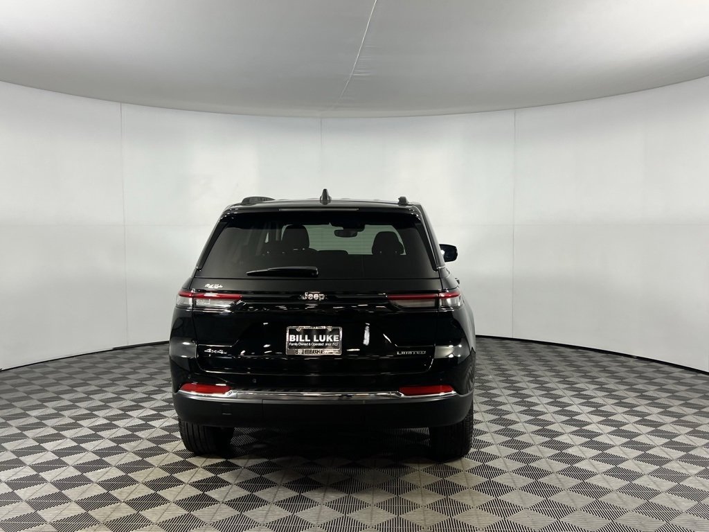 Used 2023 Jeep Grand Cherokee Limited image 6