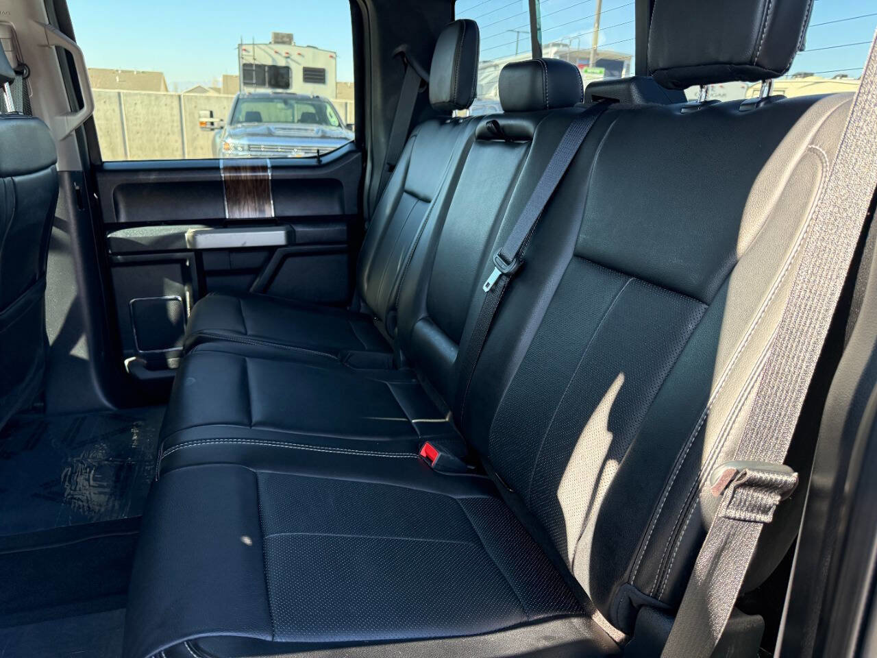 Used 2020 Ford F150 Lariat w/ Max Trailer Tow Package image 21