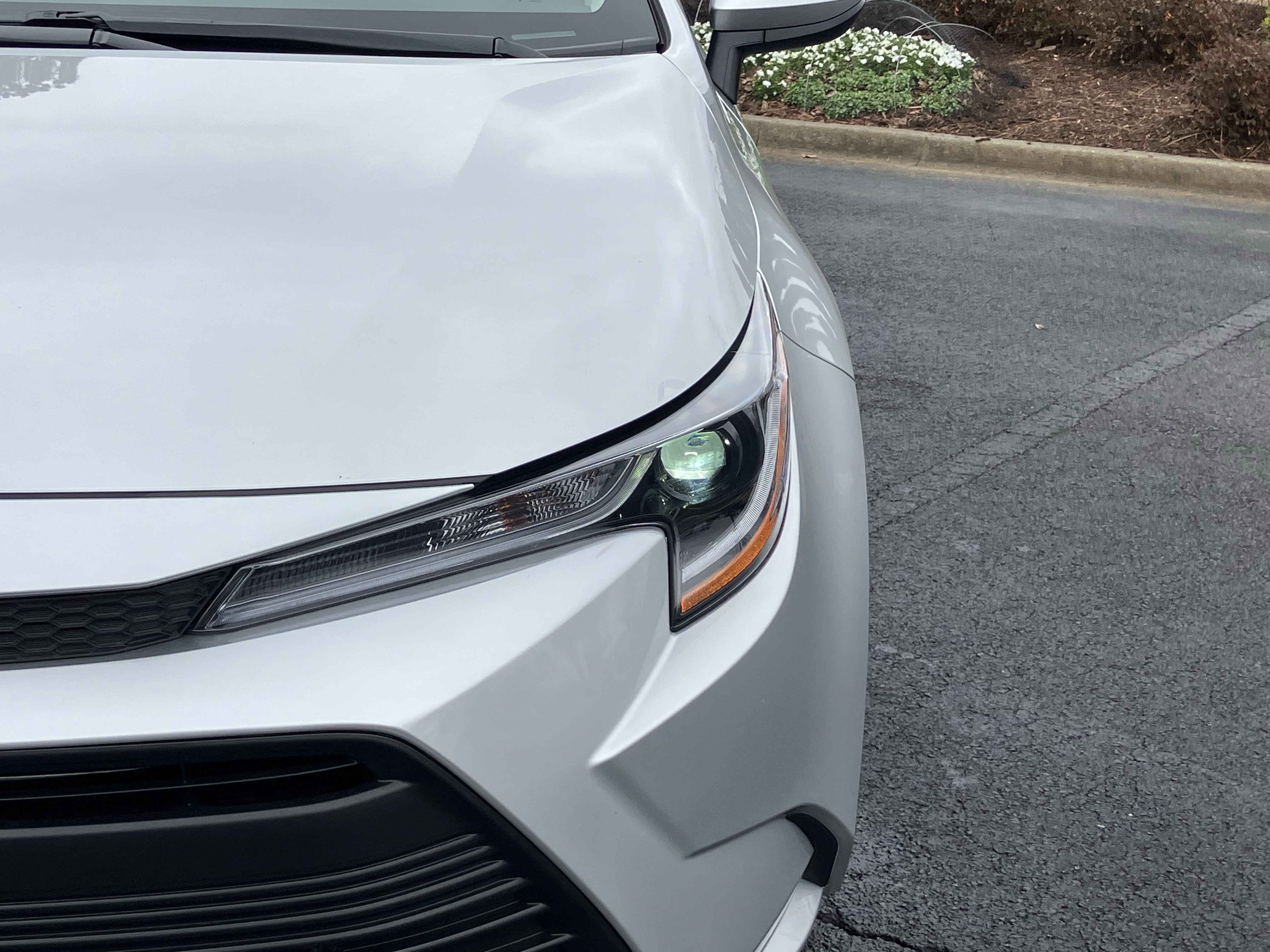 Used 2026 Toyota Corolla LE w/ LE Premium Package image 5