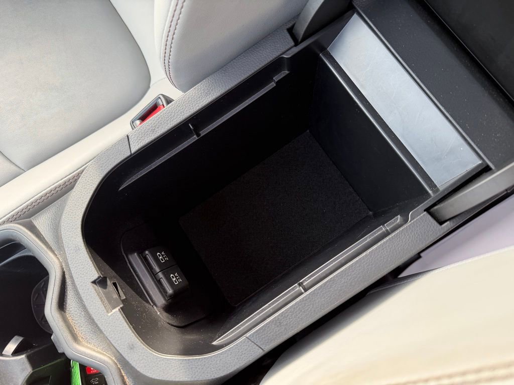 Used 2019 Toyota RAV4 XLE Premium w/ Cold Weather Package image 21