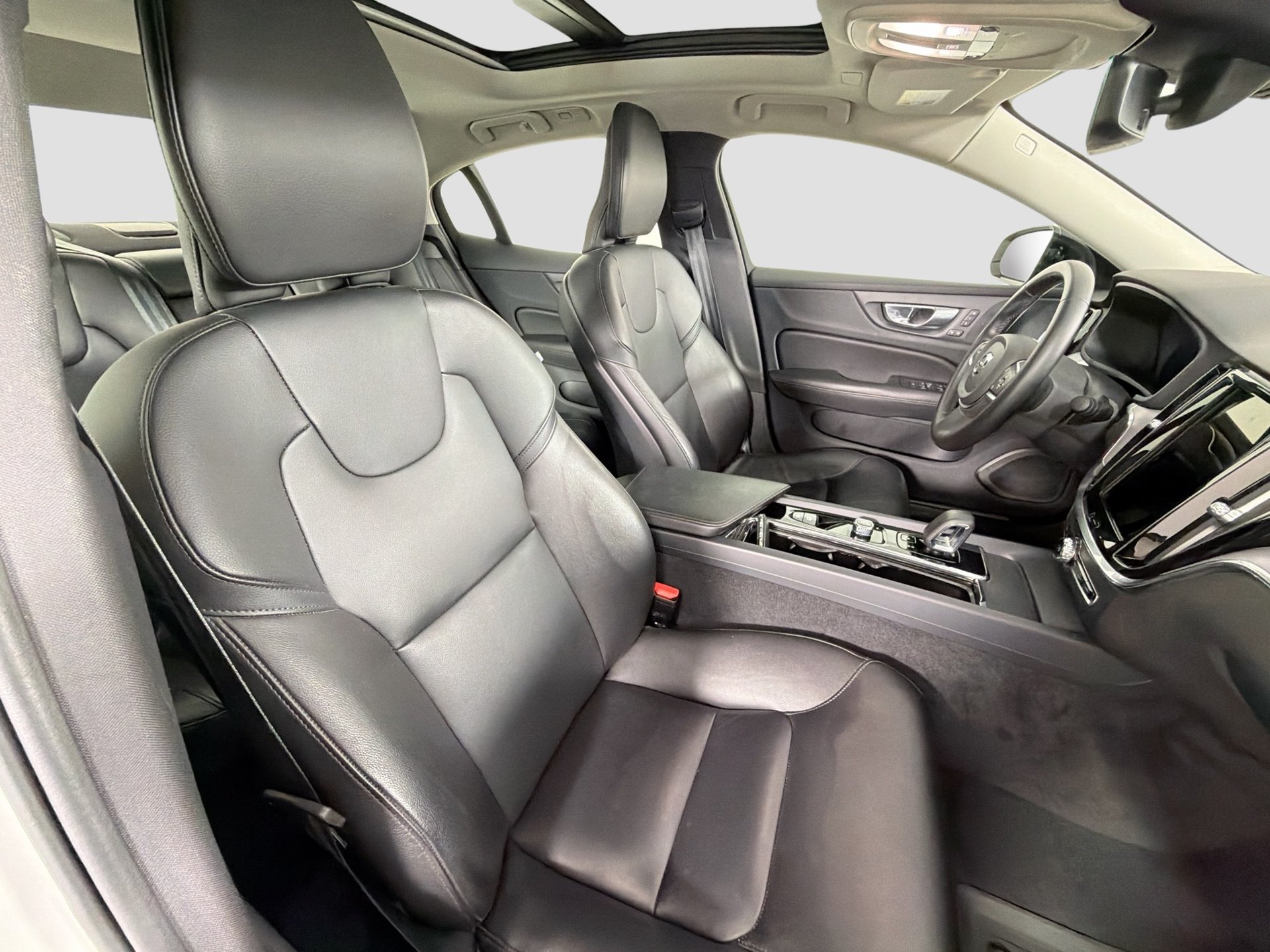 Certified 2024 Volvo S60 B5 Core w/ Climate Package AWD/4WD image 30