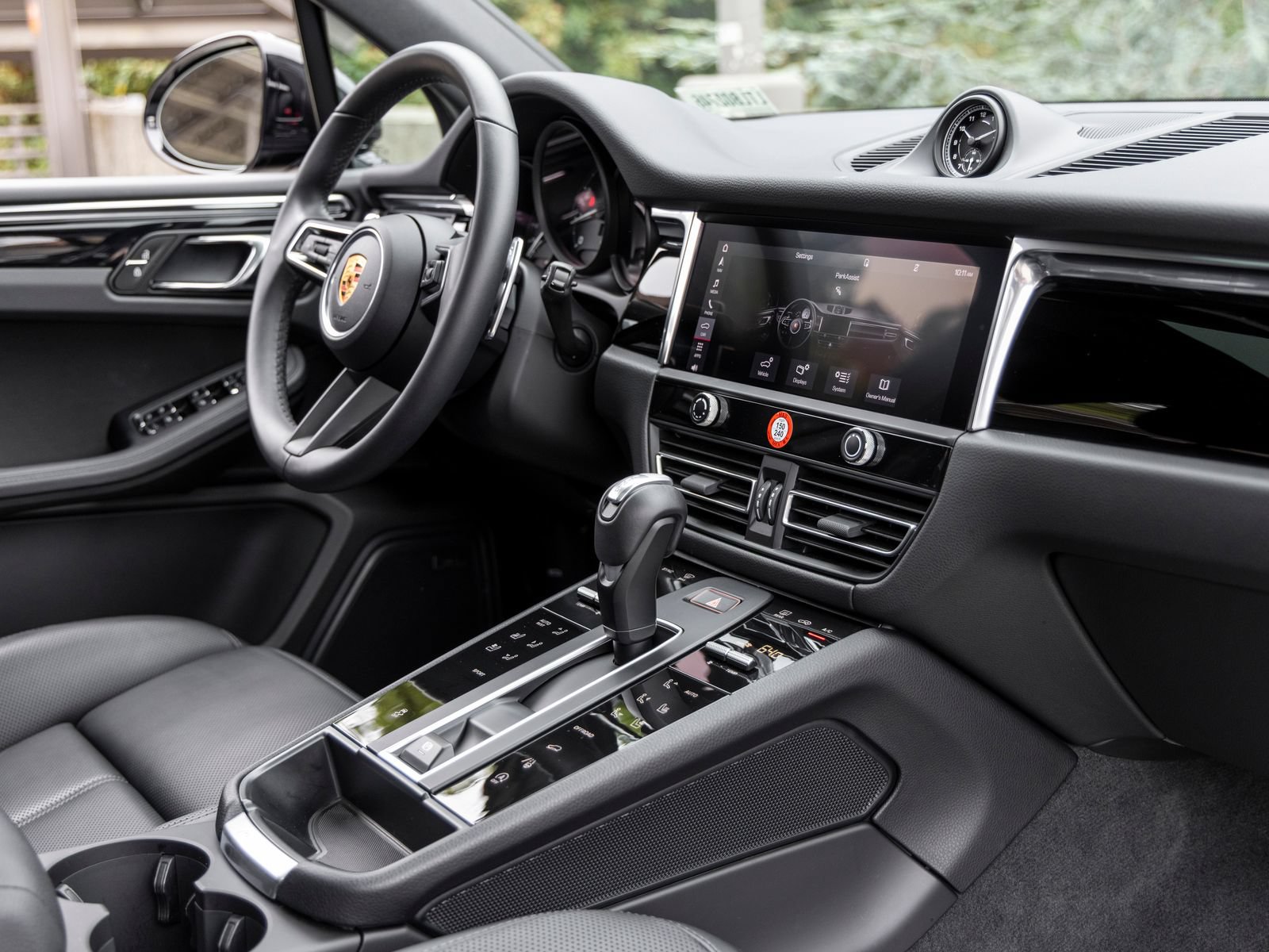 Used 2026 Porsche Macan AWD/4WD image 59