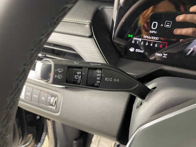 New 2026 GMC Acadia Elevation image 10