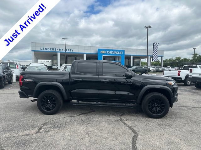 Used 2024 Chevrolet Colorado Trail Boss w/ Advanced Trailering Package AWD/4WD image 2