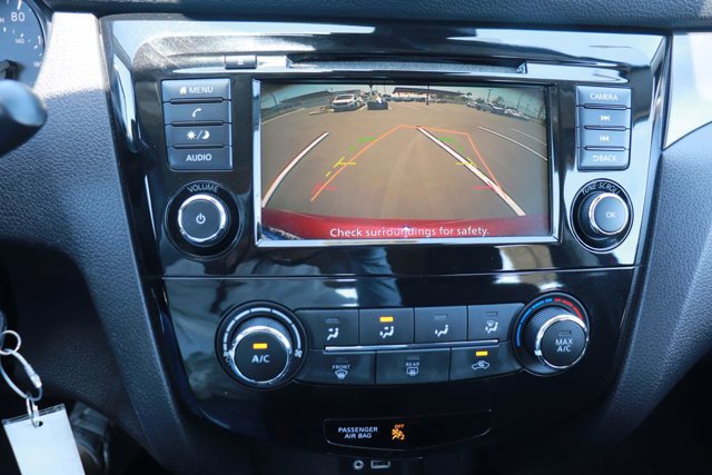 Used 2020 Nissan Rogue Sport S w/ Appearance Package FWD image 24