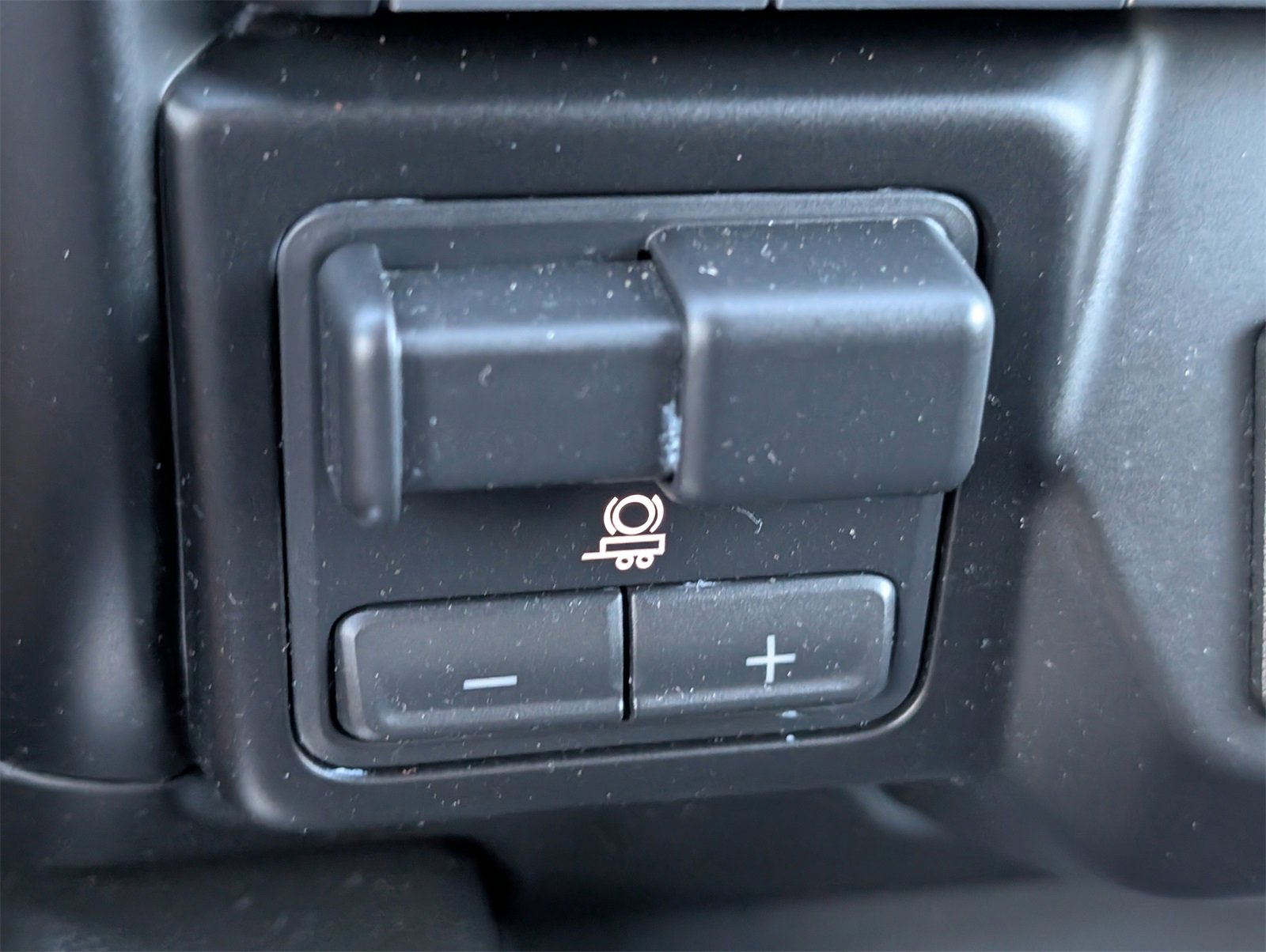 Certified 2023 Chevrolet Silverado 2500 High Country w/ Safety Package II image 32