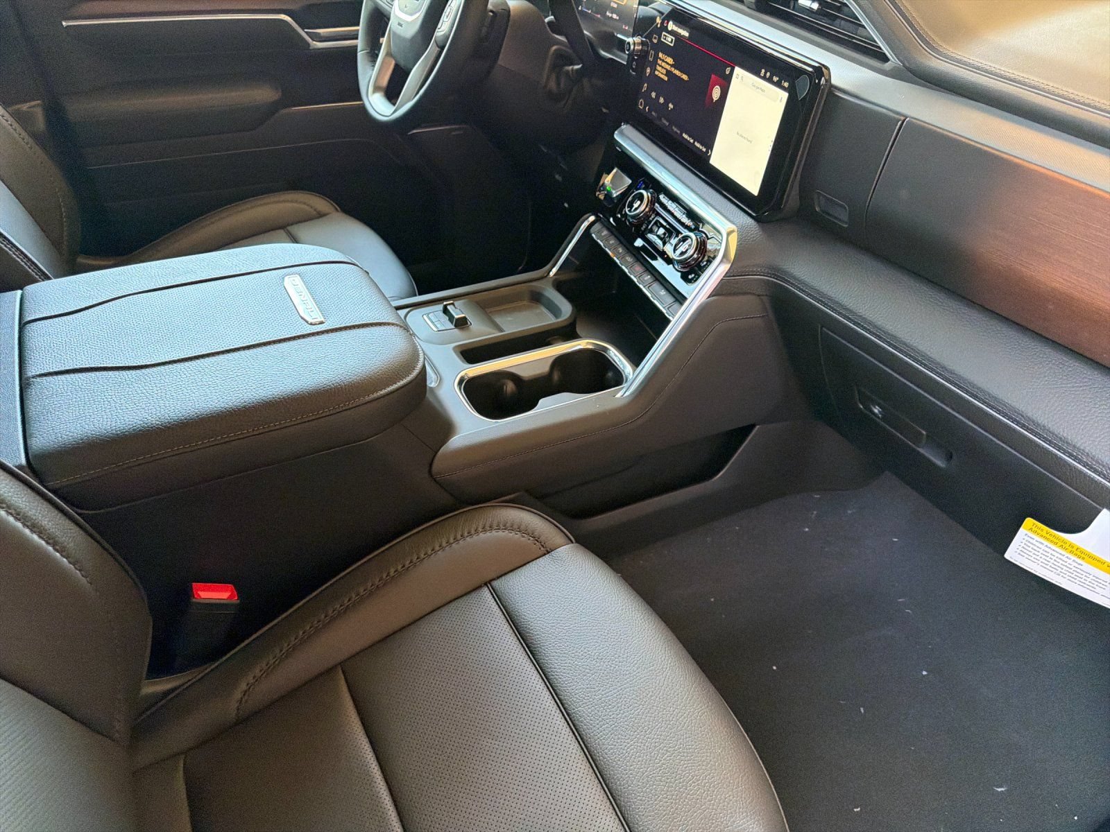 New 2026 GMC Sierra 3500 Denali w/ Denali Reserve Package AWD/4WD image 15