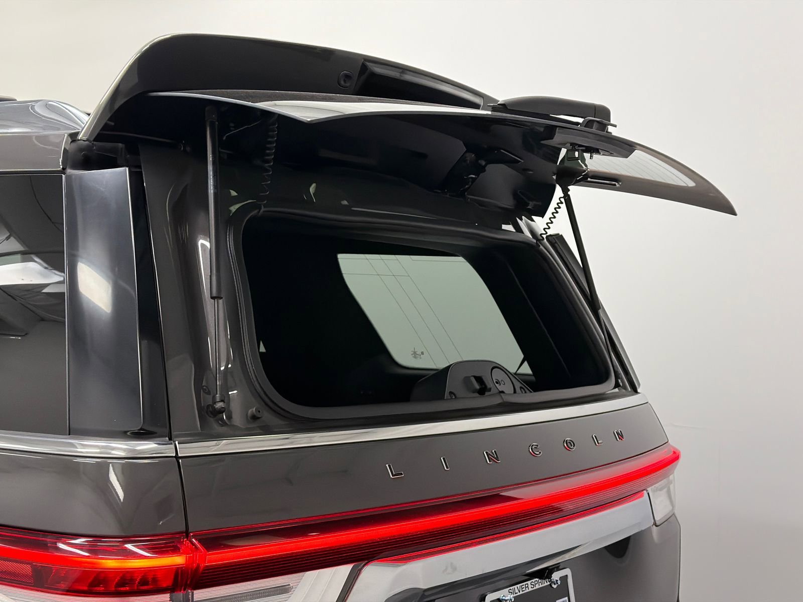 Used 2023 Lincoln Navigator Black Label image 8
