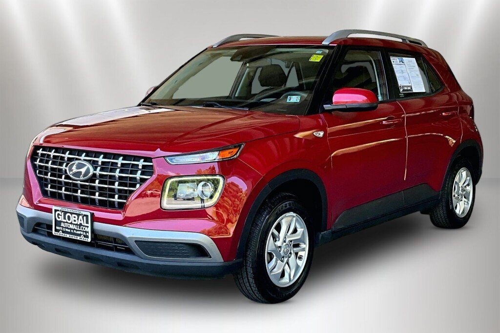 Used 2020 Hyundai Venue SEL FWD image 3