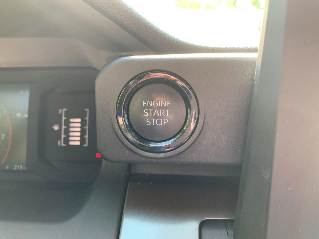 Used 2024 Toyota Tacoma SR5 AWD/4WD image 26
