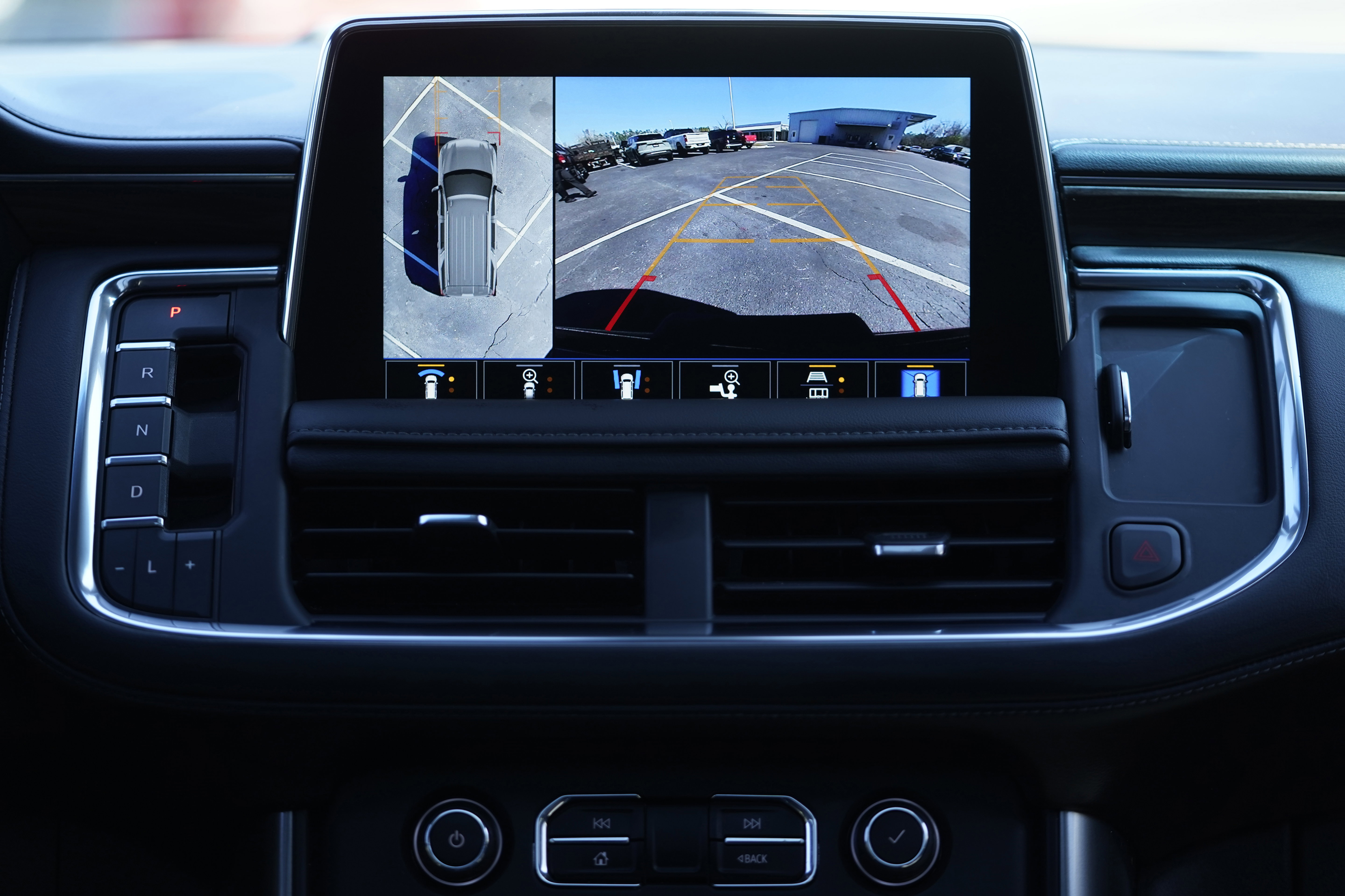 Used 2021 Chevrolet Tahoe LT w/ LT Signature Plus Package RWD image 30